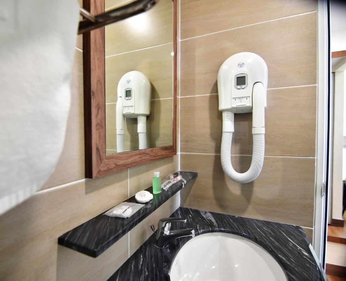 Yangtze 长江酒店 Hotel *